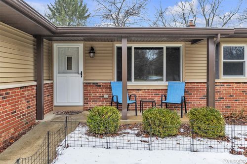 1641 Indian Rd, Lapeer, MI, 48446-8052 | Card Image