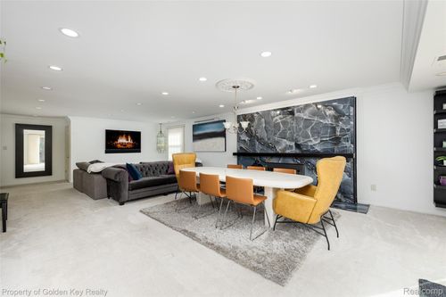 apt-102-19710 W 13 Mile Rd, Beverly Hills, MI, 48025-5168 | Card Image