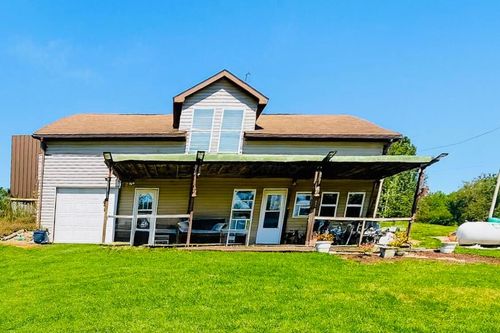 4660 Ej Ross Ln, Stockport, OH, 43787-9427 | Card Image