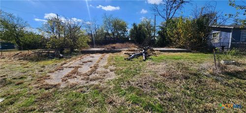 104 Cynthya Dr, Harker Heights, TX, 76548-1007 | Card Image