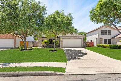 4923 Senisa Spgs, House other with 3 bedrooms, 2 bathrooms and null parking in San Antonio TX | Image 1