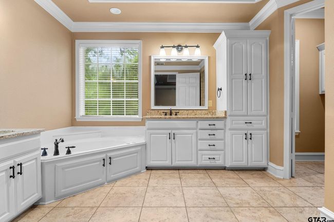 801 Wilder Way, House other with 6 bedrooms, 5 bathrooms and null parking in Tyler TX | Image 12