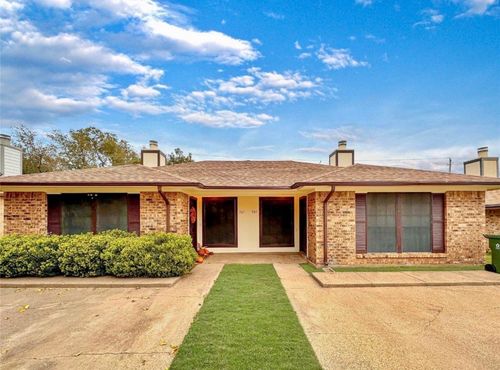 505 Claire Ct, Arlington, TX, 76012-4868 | Card Image