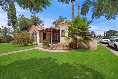 3405 Strong St, Riverside, CA, 92501-1955 | Card Image