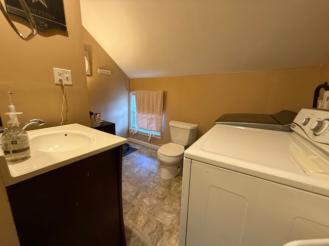 199 Mechanic St, Home with 5 bedrooms, 2 bathrooms and 4 parking in Killingly CT | Image 19