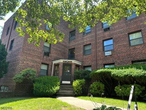 apt-c2-16 Roosevelt Pl, Montclair, NJ, 07042-3342 | Card Image