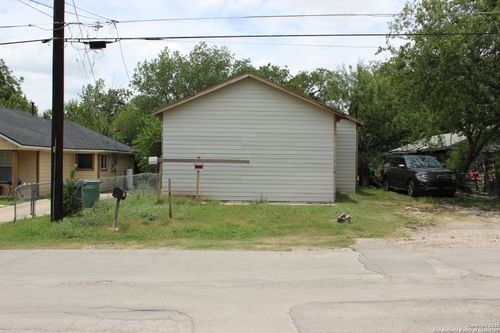 365 San Gabriel Ave, San Antonio, TX, 78237-1535 | Card Image