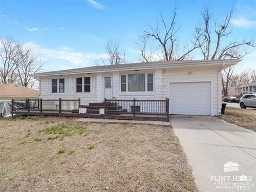 721 W Pine St, Junction City, KS, 66441-3619 | Card Image