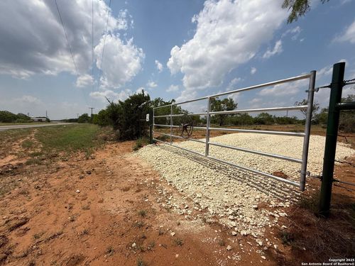 TRACT 2 Fm 140, Bigfoot, TX, 78005 | Card Image