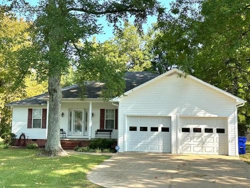 355 Vine St, Savannah, TN, 38372-3235 | Card Image