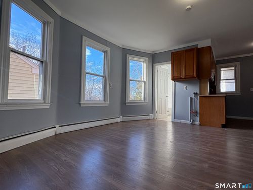 apt-2-3 Omo St, Middletown, CT, 06457-3860 | Card Image