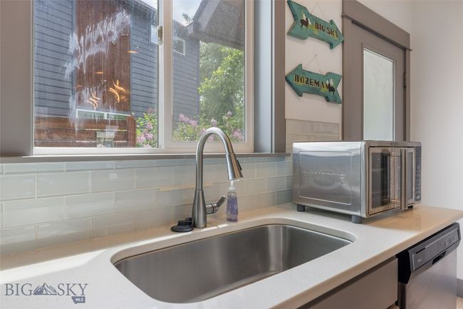 26 Locomotive Loop, Condo with 3 bedrooms, 3 bathrooms and null parking in Bozeman MT | Image 11