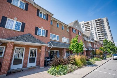 516 - 1400 The Esplanade N, Condo with 3 bedrooms, 3 bathrooms and 1 parking in Pickering ON | Image 2