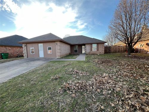 204 Troxell Boulevard, Rhome, TX, 76078 | Card Image