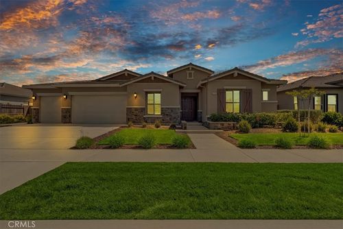 2219 W Malone St, Hanford, CA, 93230-8205 | Card Image