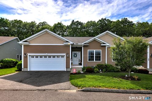61-61 Pond View Cir, Beacon Falls, CT, 06403-1048 | Card Image