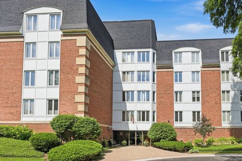 312-175 Lake Blvd, Buffalo Grove, IL, 60089-4387 | Card Image