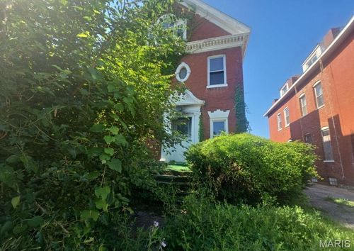 5044 Raymond Ave, Saint Louis, MO, 63113-1629 | Card Image