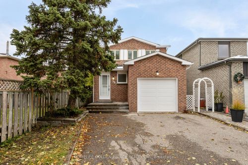 36 Moonlight Lane, Richmond Hill, ON, L4C8K4 | Card Image
