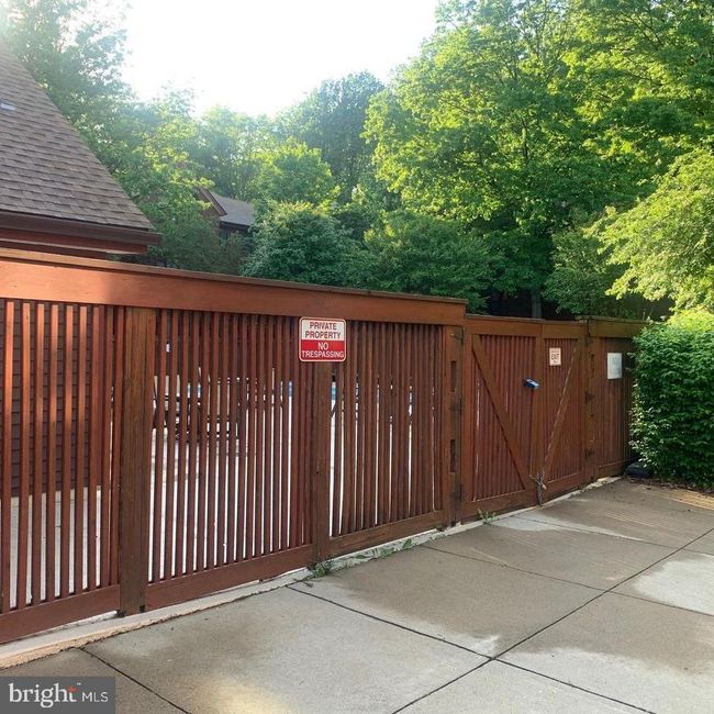 UNIT-302 - 2804 Lee Oaks Pl, Condo with 2 bedrooms, 2 bathrooms and null parking in FALLS CHURCH VA | Image 21