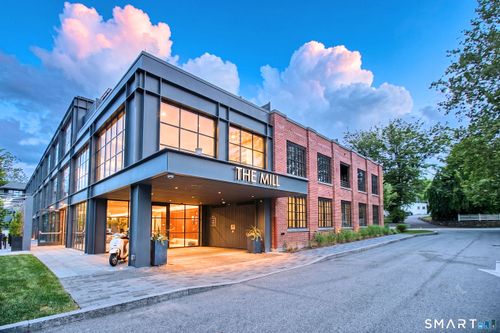 102-41 Richmondville Ave, Westport, CT, 06880 | Card Image