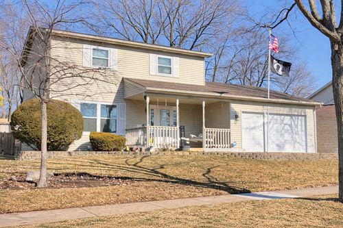 11612 Davey Dr, Huntley, IL, 60142-7321 | Card Image