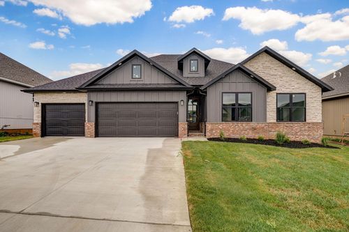 3005 W Teton Dr, Springfield, MO, 65810 | Card Image