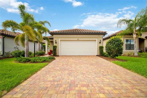 6713 Alstead Cir, LAKEWOOD RANCH, FL, 34202-9224 | Card Image