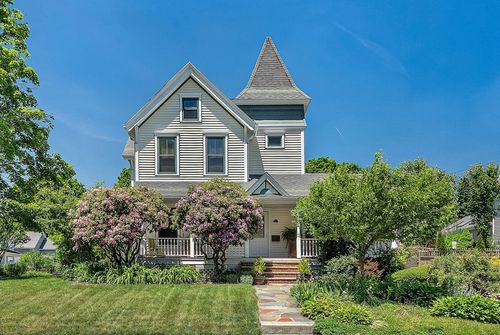 94 Pleasant St, Mansfield, MA, 02048-1947 | Card Image