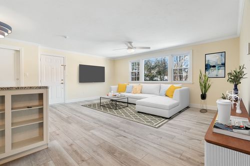 apt-9-222 School St, Walpole, MA, 02081-2819 | Card Image