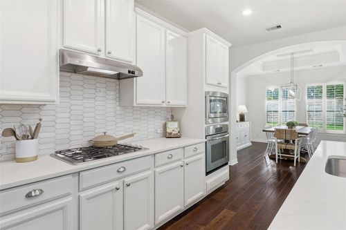 2107 Wild Peregrine Cir, Katy, TX, 77494-7127 | Card Image