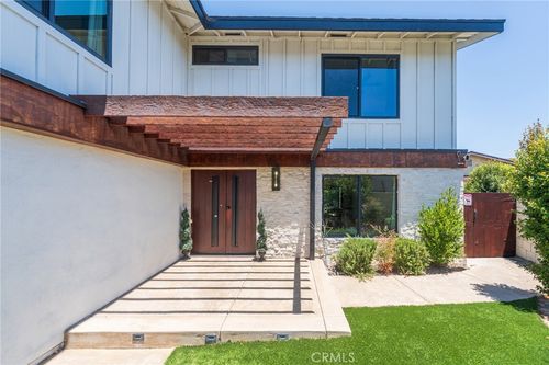 3550 Goldenrod Cir, Seal Beach, CA, 90740-3119 | Card Image