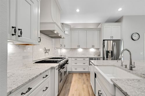 10013 Countryside Dr, Denton, TX, 76207-6615 | Card Image