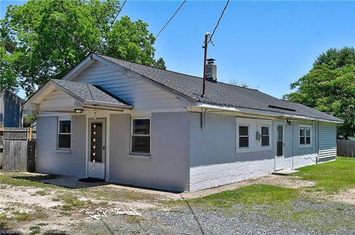 8466 Radnor Rd, NORFOLK, VA, 23503-4053 | Card Image