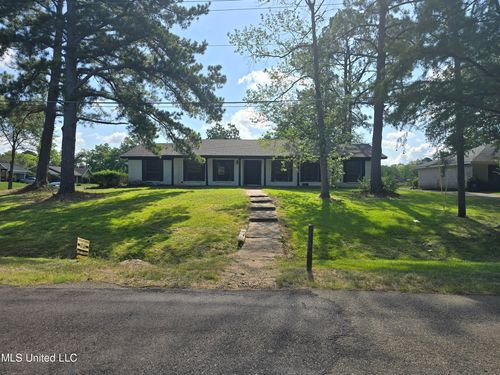 4204 Rainey Rd Road, Jackson, MS, 39212 | Card Image