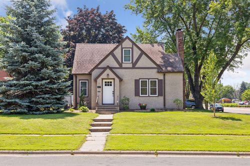 847 Park Ln, South Saint Paul, MN, 55075-2012 | Card Image
