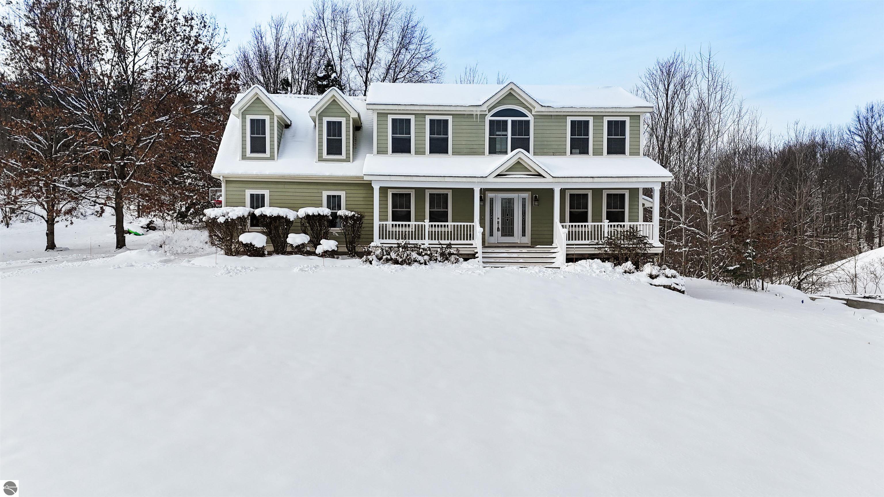Farm Ln, Traverse City, MI 49696