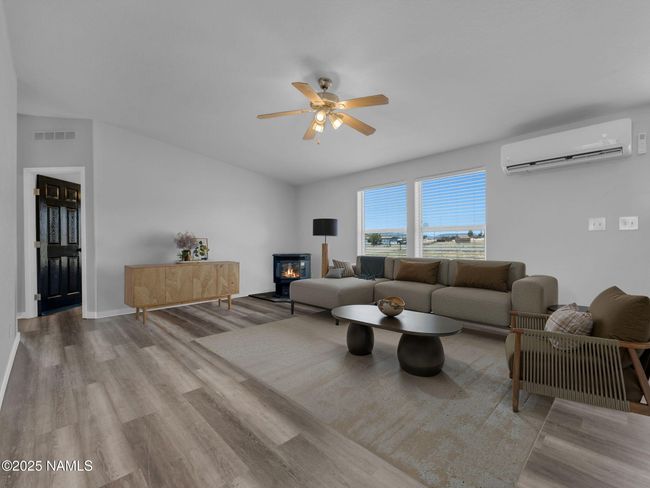 13070 Townsend Winona Rd, House other with 3 bedrooms, 2 bathrooms and null parking in Flagstaff AZ | Image 9
