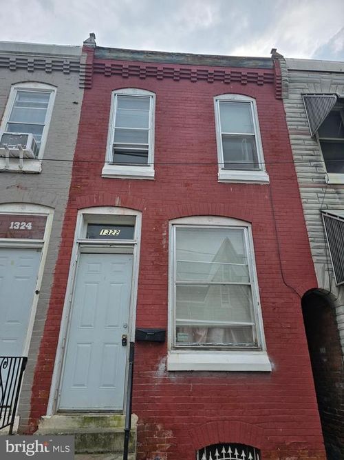 1322 Kenny St, READING, PA, 19602-2122 | Card Image