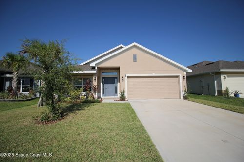 705 Kylar Dr Nw, Palm Bay, FL, 32907-6828 | Card Image