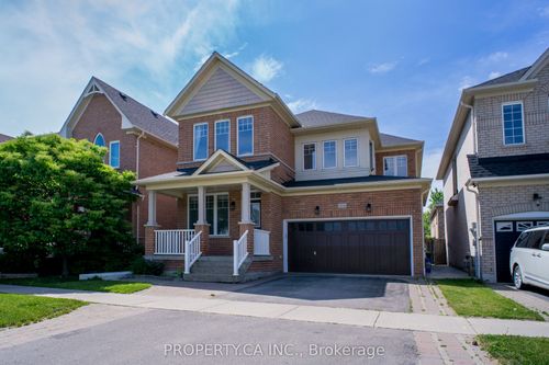 824 Millard St, Stouffville, ON, L4A0B6 | Card Image