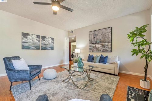 apt-211-3402 Pinewood Ter, Fremont, CA, 94536-7414 | Card Image