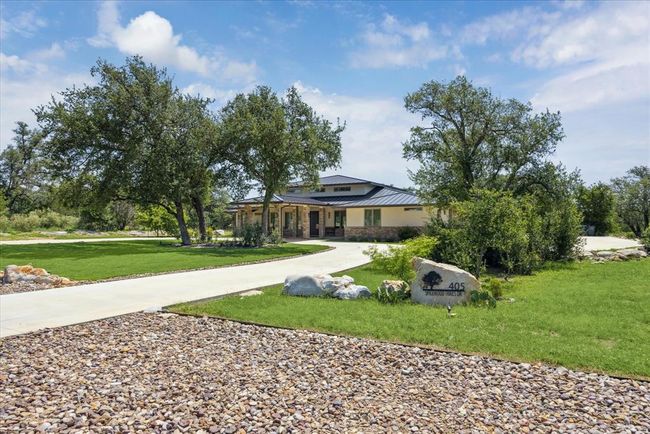 Mature trees and tranquil setting. | Image 26