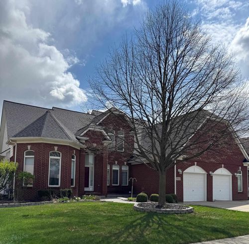 48364 Franklin Dr, Macomb, MI, 48044-2278 | Card Image