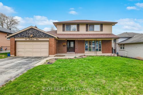 11 Bellevue Cres, Barrie, ON, L4M2S9 | Card Image