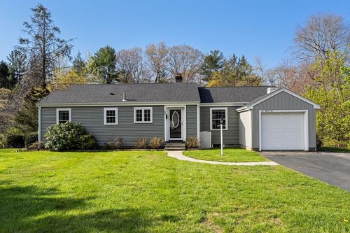 626 Temple St, Whitman, MA, 02382-1036 | Card Image