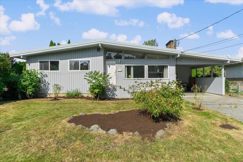 45415 Barton Ave, Chilliwack, BC, V2P1L1 | Card Image