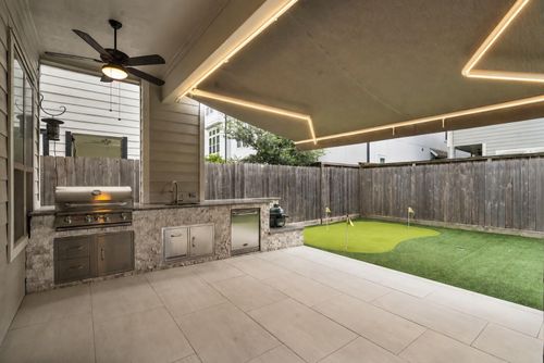 5107 Darling St, Houston, TX, 77007-1305 | Card Image