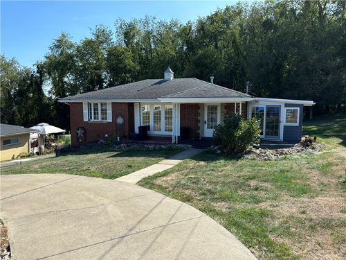 96 Moger Dr, Washington, PA, 15301-2742 | Card Image