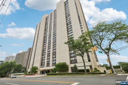 1500 Palisade Ave, Fort Lee, NJ, 07024-5337 | Card Image